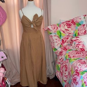 NWT Tie front sundress